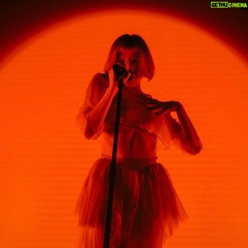Aurora Aksnes Instagram - Thank you New Zealand 🌞
What a beautiful people you are.
@tomgrut thank you for capturing me so vividly 🧚🏻