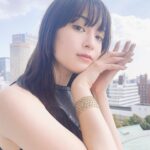 Suzu Hirose Instagram – 主演女優賞いただきました。今年も多くの映画人の勇敢な姿を見せていただけたこと、、まだまだ頑張れと言われているように思えて、身が引き締まりました。これからも愛をもって映画作りに参加したいと思います。そして文と亮くんと立てたことが何より嬉しい。おめでとう😇
