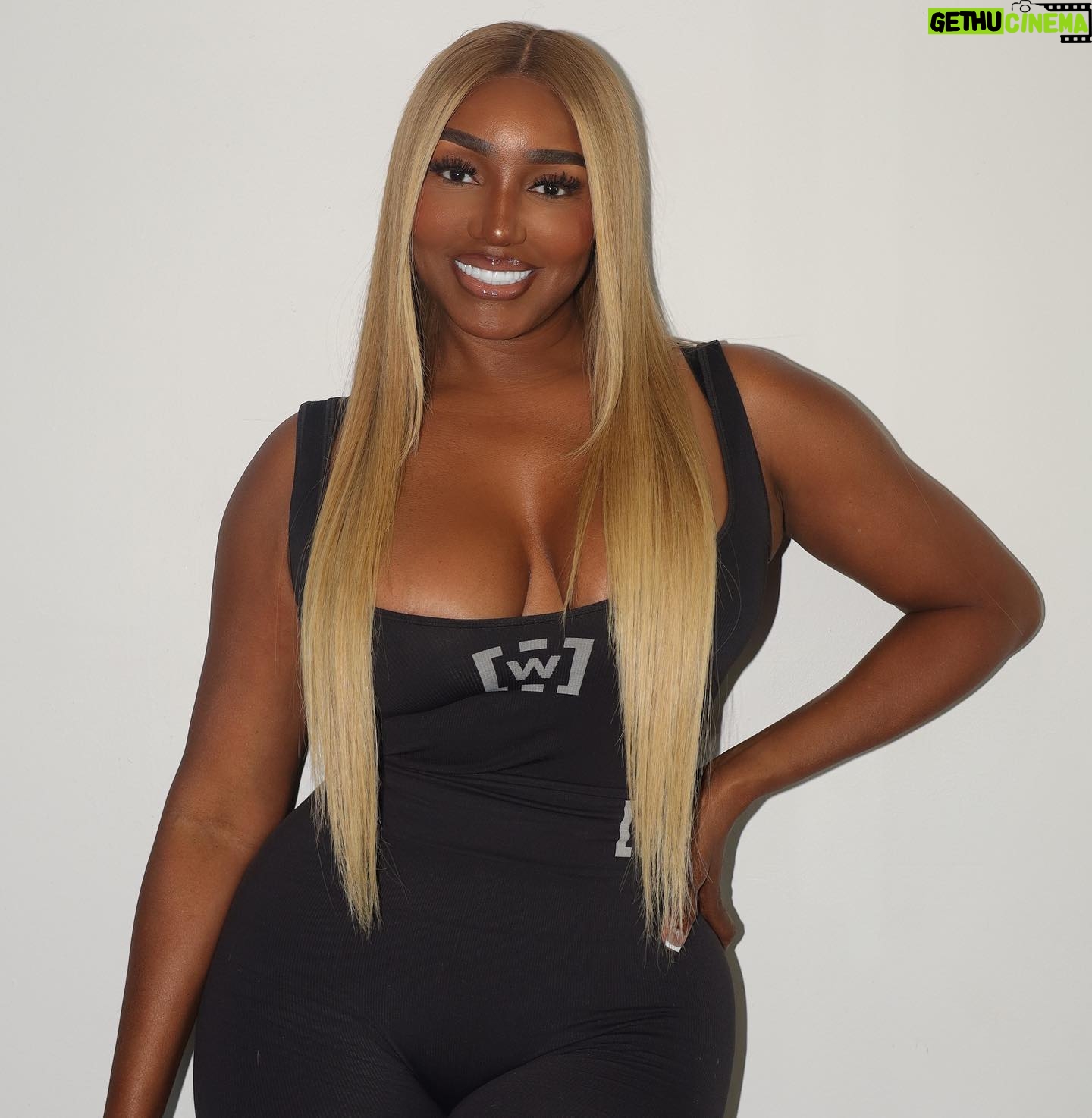 NeNe Leakes Instagram - Whew Chileeeeee a much needed break! She’s backkkkkk💜 #lifeofnene #yung404 #agingbackwards #thelinnethialoungetour @ladiesofsuccess