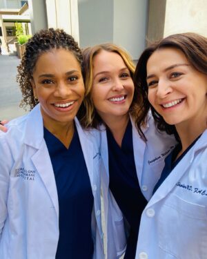 Caterina Scorsone Instagram - That beautiful person on the left is @seekellymccreary  She has been one of the most important people to me for almost a decade. She is heading out to have some new adventures and I could not be more proud to have lived and worked and loved and grown beside her all this time. Can’t wait to read the next chapter. ❤️❤️❤️