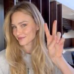 Bar Refaeli Instagram – Wake up & make up