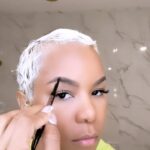 LeToya Luckett Instagram - ✨Mama Time✨

Mommin ain’t no joke! I had to figure out a way to take care of my littles, while remembering to take care of me. @mielleorganics has made it much easier. I use the Pomegranate & Honey Curl Defining Mousse with Hold to simplify my hair care routine and keep my waves poppin’ no matter how fast I’m moving. How are you still showing up for yourself as a mom? Let’s talk about it in the comments ⬇️