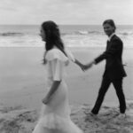 Bonnie Wright Instagram - Harry Potter actress Bonnie Wright's wedding was a celebration of love, community, and sustainability. 🌍💐

"It was important to reflect our love for the environment and use sustainable materials instead of any single-use packaging, lean into our creativity and make things ourselves, and source everything as locally and seasonally as possible," @thisisbwright shared with Brides. 

See all the details from their magical wedding at a California farm at the link in bio.

📷: @st.chelle
📋: @__abbyandcaroline
💐: @pigsty
👗: @happyisles_salon
💍: @wrightandteague