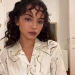 Isabela Merced Instagram - 7 Armani Beauty products for a subtle serve🫧🪷
@armanibeauty #armanibeauty