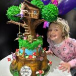 Milla Jovovich Instagram - Thank you once again to the amazing @marcrg4u for another epic cake for Dash’s bday based on her favorite books “The Magical Tree House”! And the party is a design/fashion show theme so all the kids made their own clothes on sewing machines and then got to strut there stuff on the runway at the amazing LA based fashion school @theunincorporatedlife!