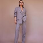 Camilla Luddington Instagram - Suited up for PALEYfest 
Credits-
📸 @sarahkrickphotography 
Styling- @nataliehoseltonstyle 
Makeup- @adamburrell 
Hair- @justinemarjan 

Suit- @Aknvas 
Shoes- @SarahFlint_nyc
Earrings- @cuyana
@_JennyBird
Bracelets- Misho_designs
Rings: @nancynewberg
@nadrijewelry
