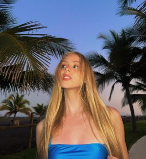 Loreto Peralta Instagram - 🪩 🌴