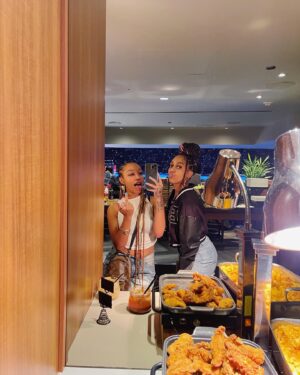 Zonnique Pullins Instagram - date night with bae💗
@bahjarodriguez
#atlantahawks