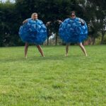 Sarah Michelle Gellar Instagram - It’s your birthday @theshando so in honor of you, here is a slideshow of some of more ridiculous stunts (swipe right) Any suggestions for new ones?