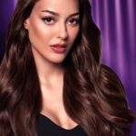 Dilan Çiçek Deniz Instagram – Clear ile heyecan verici bir yolculuk başlıyor!
Saç dökülmesine bakış açınızı kökten değiştirecek bir yenilik: Kadınlara özel yeni Scalpceuticals Serisi 😏 #DökülmeyiKöktenÇöz @clearturkiye 
#işbirliği