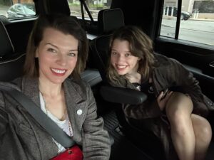 Milla Jovovich Instagram - Date night with my love @everanderson🥰 It’s so fun having a teen to have (an early) girls night out with!🥳