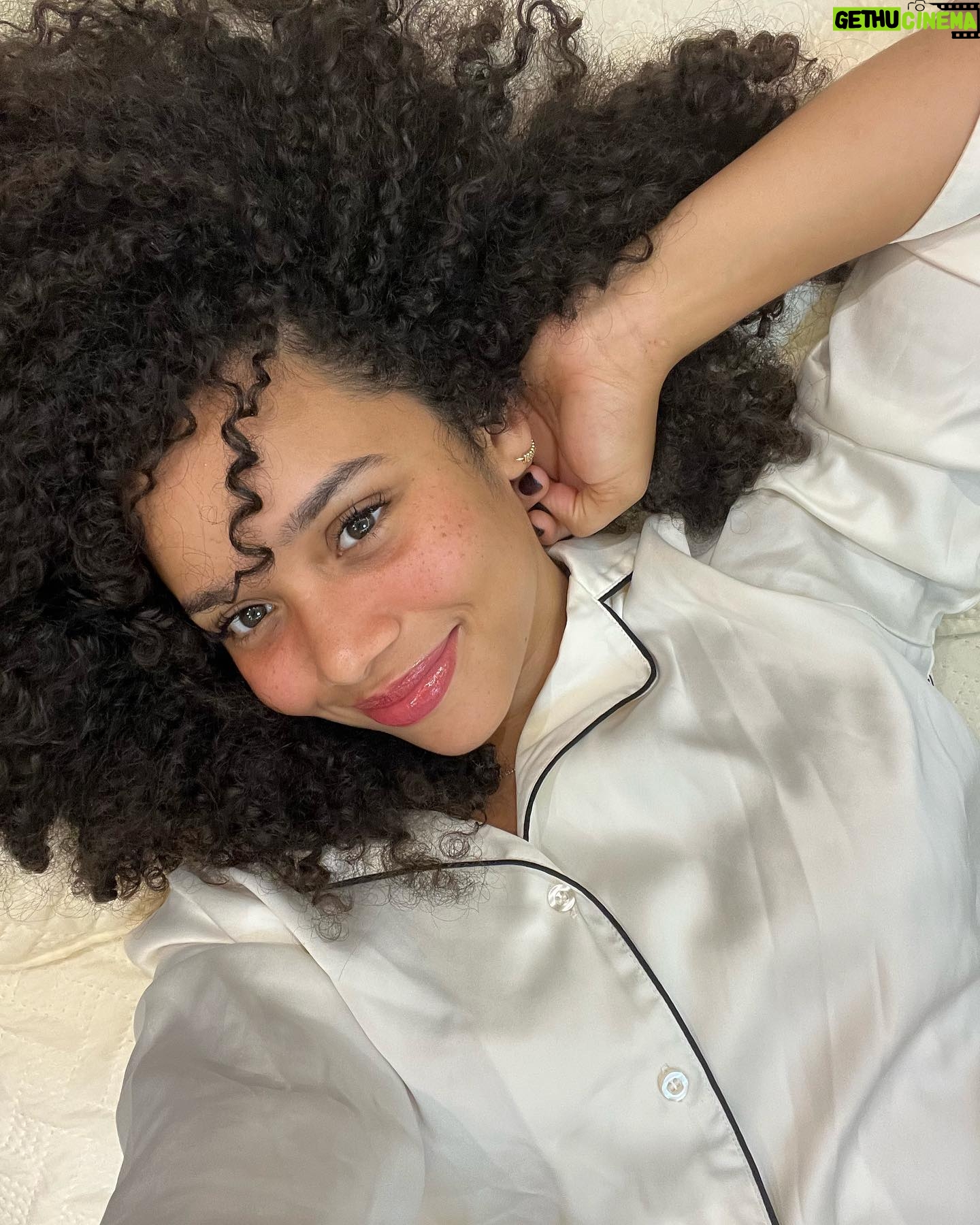Chelsy García Instagram - Como no sabía cuál subir, las subí todas.