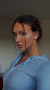 Rachel Cook Instagram - Heading home ✈️ These filters are getting wild! Fun… but wild.