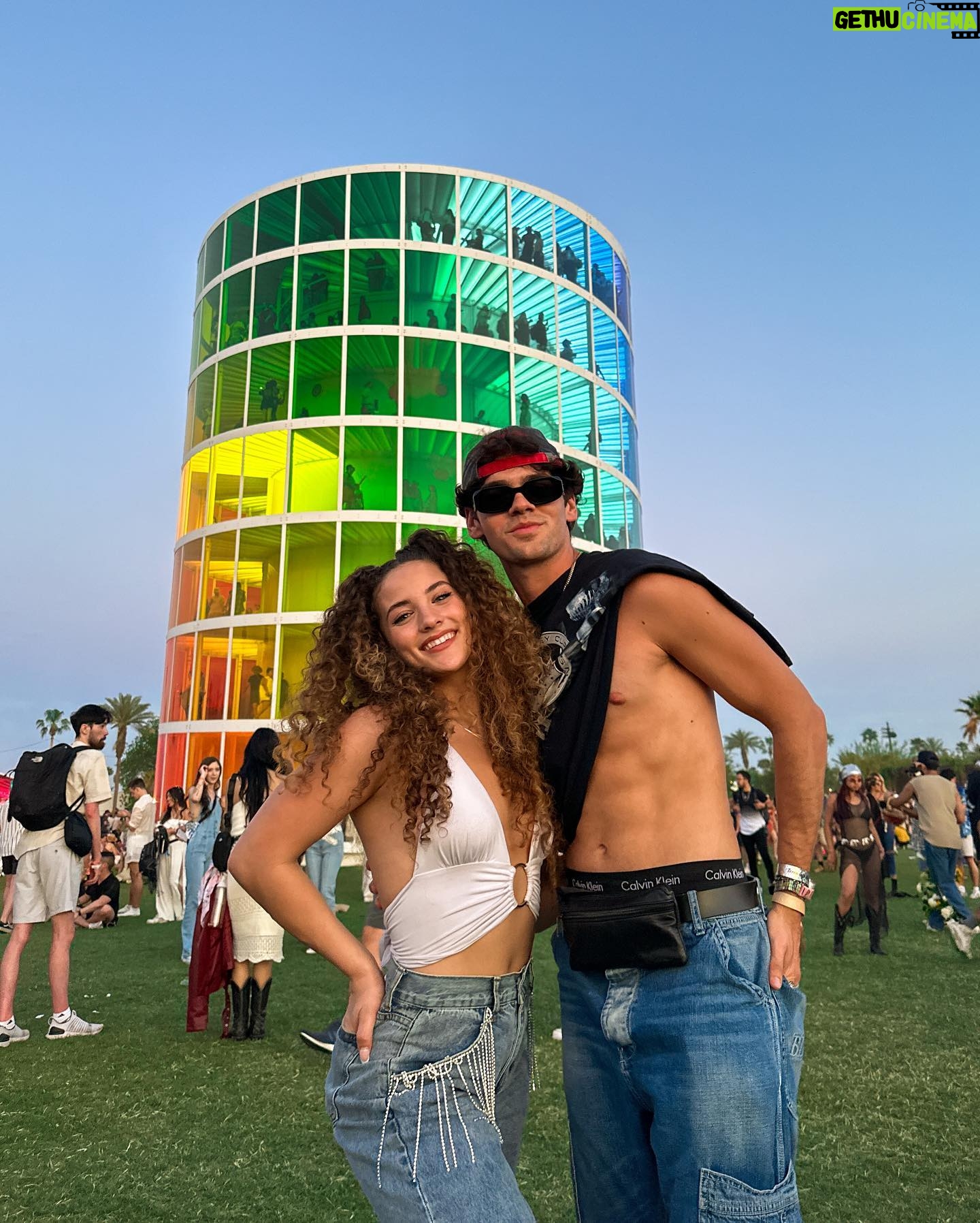 Sofie Dossi - 92.8K Likes - Coachella finale 🤠