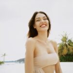 Dilan Çiçek Deniz Instagram - Making memories 🤍
