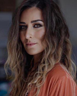 Amina Khalil Instagram - Gypsy at Heart forever 🧡 Media Day look by @nohaezzeldinmua @toibeautysalon and styled by yours truly x