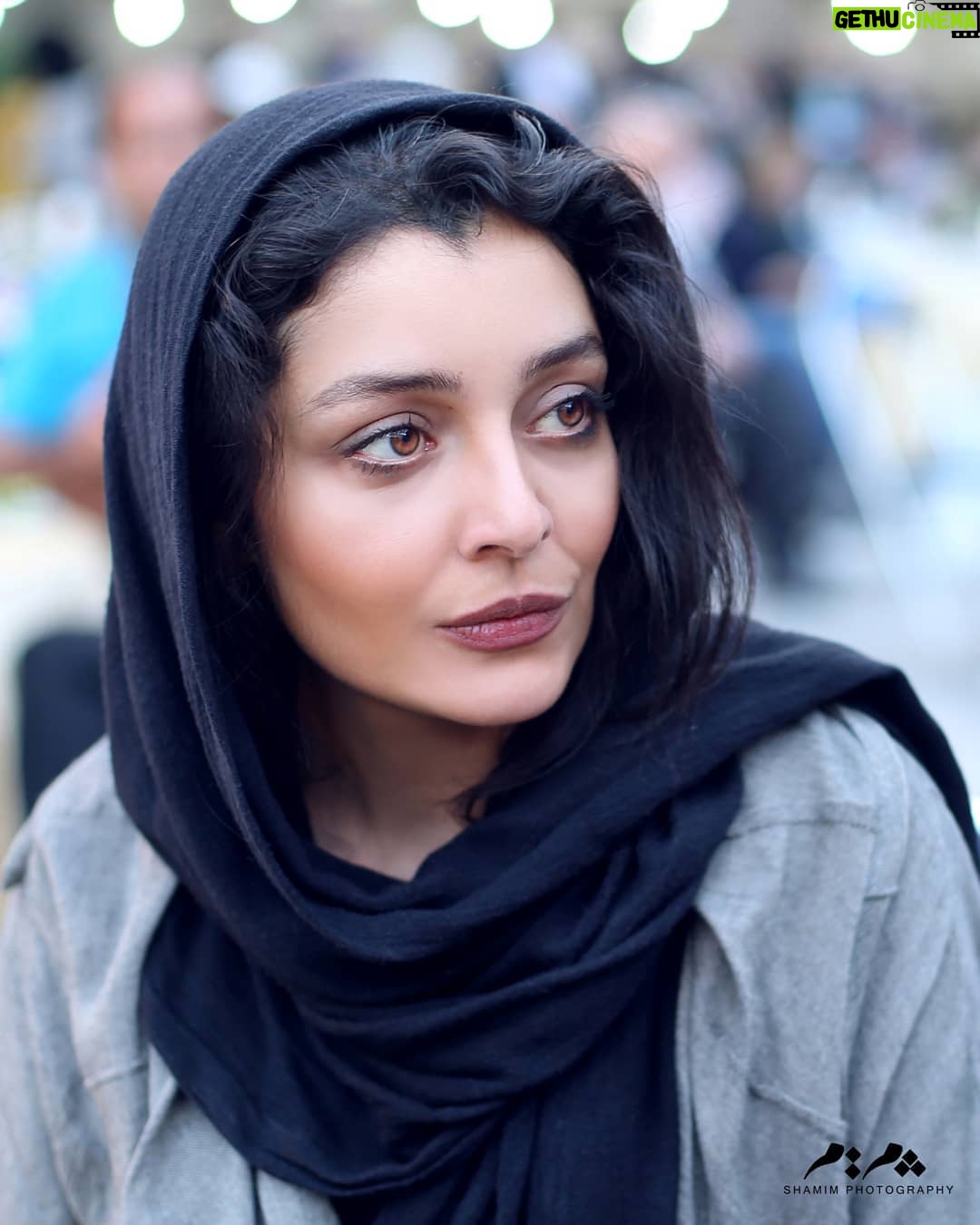 Sare Bayat - 151.6K Likes - .
با سپاس از عکس زیبای شمیم عزیزم
@shamimphotography
.
در حاشیه مراسم گرامیداشت #روز_جهانی_صنایع_دستی
.
#ساره_بیات #سفیر_صنایع_دستی
#sarehbayat #sareh_bayat