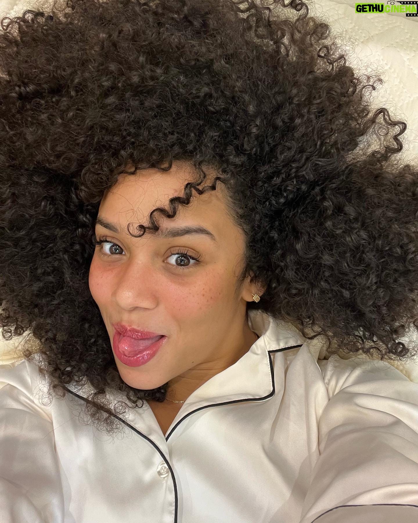 Chelsy García Instagram - Como no sabía cuál subir, las subí todas.