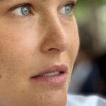 Bar Refaeli Instagram –