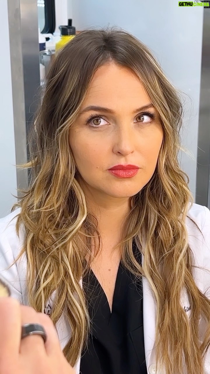 Camilla Luddington Instagram - When your makeup artist busts you for adding extra makeup during finale filming 💄💋 @anivaleri.la