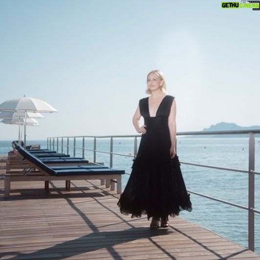 Sarah Michelle Gellar Instagram - Cannes a love story 💕