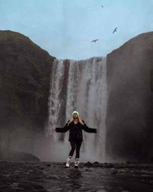 Kinsey Wolanski Instagram - Happy Earth day to our beautiful planet 💚 Thank you for having me.