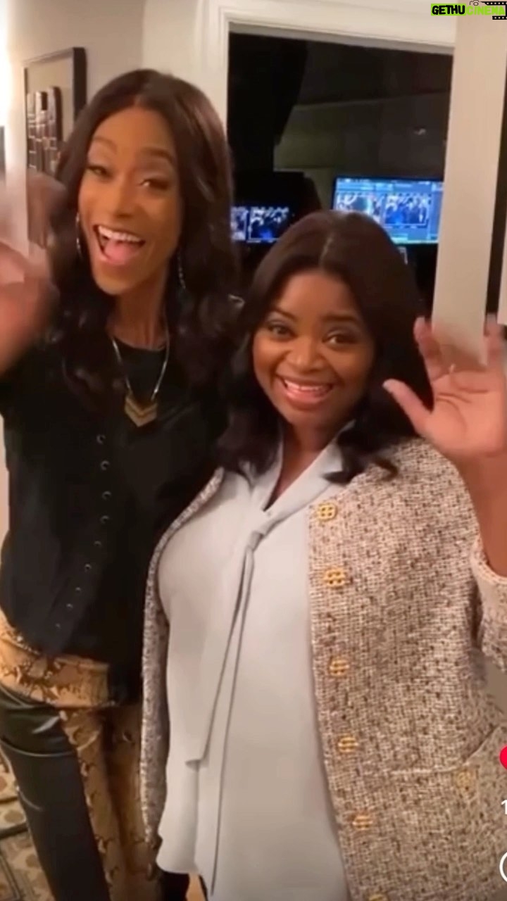 Tami Roman - 4.3K Likes - That’s a wrap! Poppy has solved her last case. The Scovilles are moving on. For me, @truthbetold was a completely joyous experience! Getting to know everyone and being apart of the love that was given by ALL was such a blessing. I’m a Scoville 4L! I’m going to miss you @octaviaspencer @haneefahwood @traciethoms and my Shreve @cephasjaz Thank you @tramblegirl for SEEING me and giving me this opportunity. #AppleTVplus @hellosunshine it’s been a fun ride, thank you for being top tier. 💛💛💛 Until we meet again - blessings to everyone 🙏🏽
#ThreeSeasons #TruthBeTold #Poppy #TheScovilles