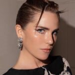 Karla Souza Instagram - Diosas de Plata Glam 

Look @chaneloficial
Stylist @danireyesoficial
Makeup @salvadorgonzalezmakeup
Hair @ernestovargas_hair
Pictures/Video @luismeza8
Zapatos @reginaromeromx

#pecime #diosasdeplata #lacaída #karlasouza #salvadorgonzalezmakeup #ernestovargashair #danireyes #reginaromeromx #chanel #chanelmx #chaneloficial