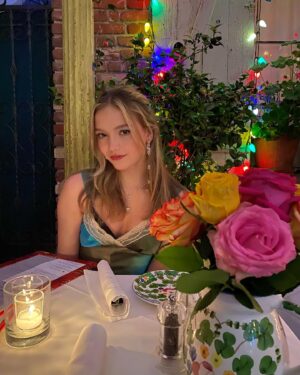 Jayden Bartels Instagram - 💐seconds later the people next to us broke their plate and I took a piece of the broken plate home as memorabilia 😁