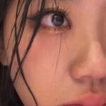 Lee Young-ji Instagram – 부석순 선배님덜 지금보다 더 부자되세요 마이크 선물 감사합니다잉 야무지게 썼네요만