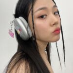 BIBI Instagram - 페스티버에서 선물이 왔어요🥰
이번에 나온 4가지 컨셉의 비비 굿즈!

지금 페스티버에서 제 이야기가 담긴 굿즈를 만나보실 수 있으니 얼른얼른 구경오세요❣️

@festiver_official #페스티버 #festiver #슈피겐 #비비 #BIBI #굿즈