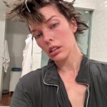 Milla Jovovich Instagram - BLAAAH!! Felt I needed a change and had some clippers on hand. Anyway, it grows back. Love it or hate it, it’s done and now we’ll see what it grows into🥳