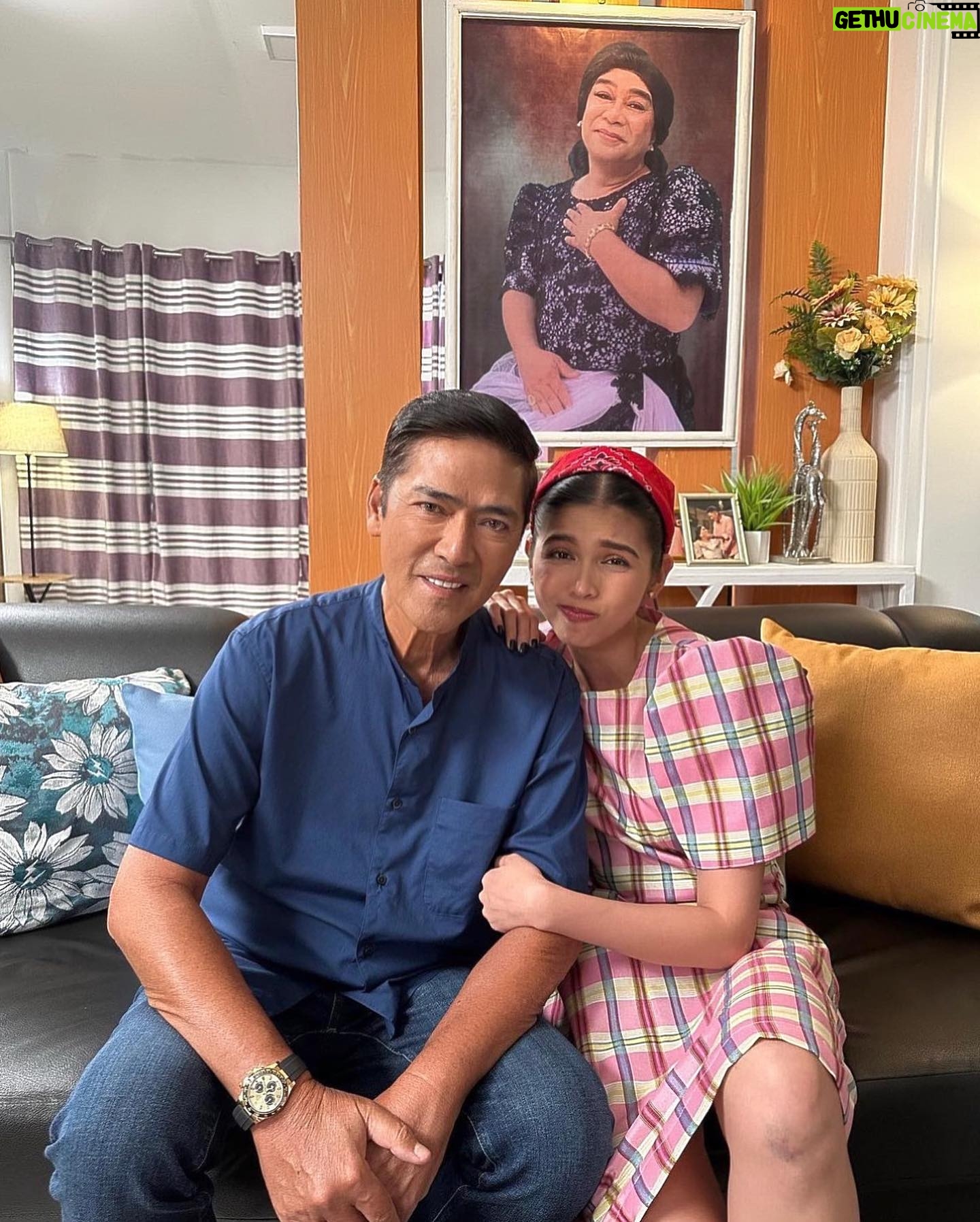 Maine Mendoza Instagram - The Otogans are signing off. 🫶🏻

Thank you, Bossing. Thank you, DG fam.
Grateful for many things.
Thank You.

Catch our finale episode tonight at 9:15pm and watch out for Open 24/7 coming real soon. ☺️

Maraming salamat, mga Kapuso!

Your daddy’s gurl,
Stacy O.