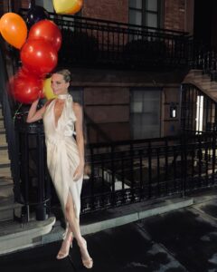 Poppy Delevingne Instagram - A few days late, but… this is… 37 *gulp 🎈 
Thank you to all my magical friends & NYC family who made it SO special… (@thelsd 👑) 
& @loosiesnyc for the sore feet & weary heads the next day. 

LOVE YOU ALL, *truly madly deeply 💘
