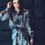 Karla Souza Instagram – ¡Enseñando desde la experiencia! En exclusiva para Marie Claire, @karlasouza nos comparte lo que “La Caída” ha representado en su vida, convirtiéndose en uno de sus proyectos más desafiantes, en el que además vivió el proceso de convertirse en madre y todo lo que eso conlleva. 

Años de dedicación, esfuerzo y pasión son algunas de las cosas que ayudaron a dar vida a su personaje Mariel, un trabajo físico que impactó profundamente en su lado más humano, de la mano de @moetchandon , la actriz celebra un logro más a su vida, permitiéndonos ver más allá de la mujer en la que se ha convertido y que inspira. #KarlaSouzaEsMarieClaire 🤍 
Créditos: Diretor editorial: @gerardangulo  Realización: @sergio.valenzuelach  Fotografía: @marthalvarezbernal 
Peinado: @ernestovargas_hair Maquillaje: @salvadorgonzalezmakeup
Asistente de moda: @michortizand , @vanecl.__ y @zyanyaabreu  Asistente de fotografía:@zoegmz_ 
Entrevistas: @annabrennda