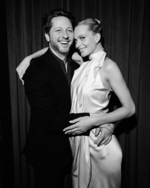 Poppy Delevingne Instagram - A few days late, but… this is… 37 *gulp 🎈 
Thank you to all my magical friends & NYC family who made it SO special… (@thelsd 👑) 
& @loosiesnyc for the sore feet & weary heads the next day. 

LOVE YOU ALL, *truly madly deeply 💘