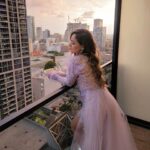 Sherlyn Instagram - Para ti quien es una mujer poderosa?
 Para mi es una mujer que inspira, que abre puertas para que otras puedan pasar, una mujer que es generosa, comparte sus conocimientos y también los errores que le hicieron crecer,  una mujer que se atreve, sonríe, se sacude el polvo y encuentra los milagros en las pequeñas cosas! Una mujer que brilla  y es magia! 
Gracias @billboard @billboardlatin 
Por la invitacion y por reconocernos!
Mi familia de @palomeragroup 
A mi hermosa manager @alepalomera1 
Stylist @benditoclosetstyle 
Vestido @otaymazerpadesigns
Makeup @nestorcover 
Hair @diegorojasbeauty