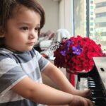 Sherlyn Instagram - No canto en el colegio...pero tuve serenata privada!! 
Te amo amor mio @andrenuestrobebe