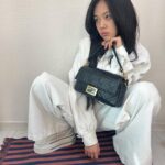 BIBI Instagram - #MarcJacobsXFendi #광고

@fendi @mrkimjones @silviaventurinifendi @delfinadelettrez @themarcjacobs