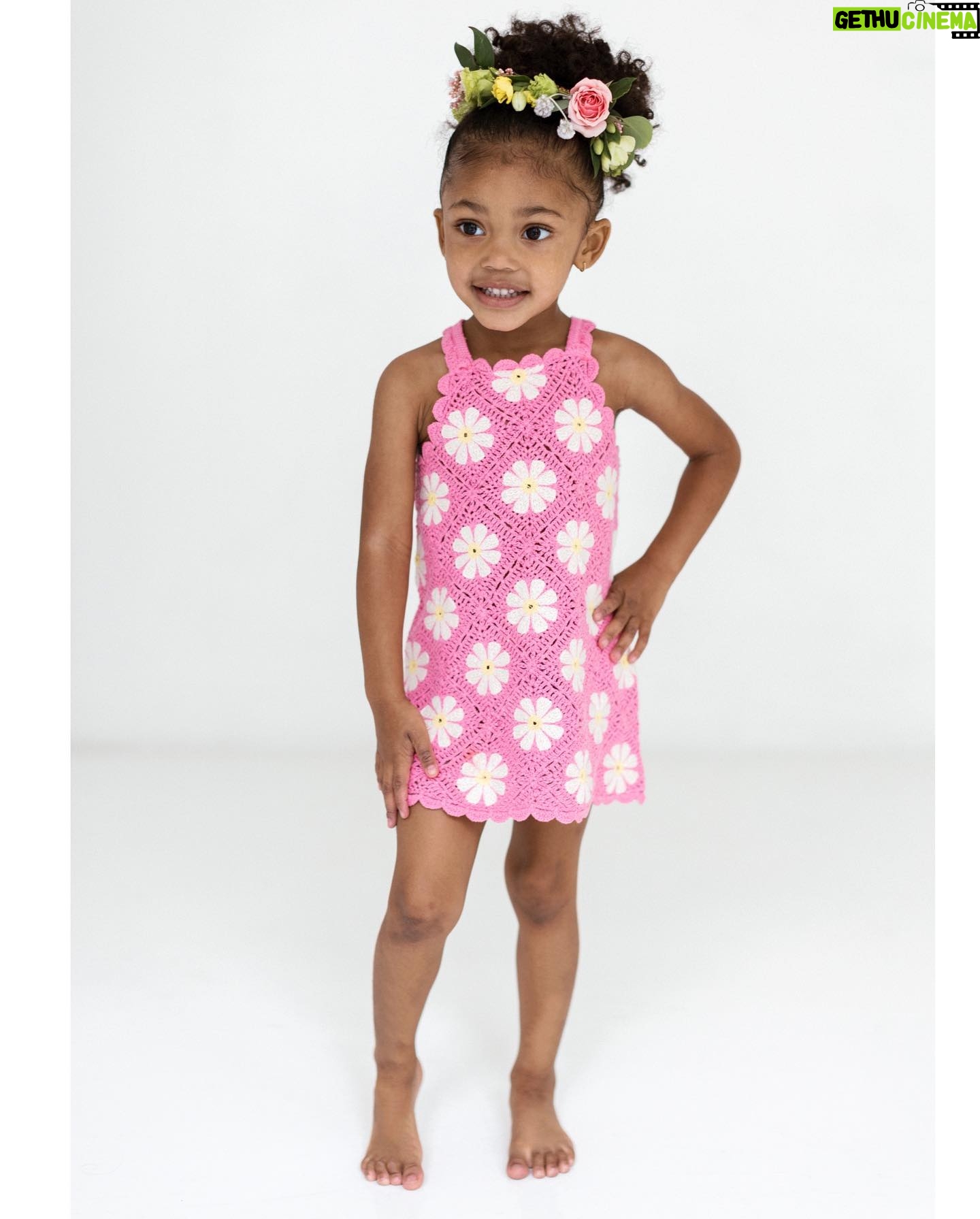 Chanel Iman Instagram - To Cassie, my second born you have taught me loving patience. My girly girl who loves all things fashion because you are a true princess. Watching you grow into a free spirit that loves to explore and experience life. Mommy can’t get enough of those yummy constant kisses. You’re so ready to be a big sister you are going to be a great one just like Cali. 💗
Stay Blessed my little angel Cass
Mom♾️