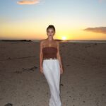 Kinsey Wolanski Instagram – I think Cape Town is my new favorite travel destination. I have been blown away by every sunset and how much there is to do!