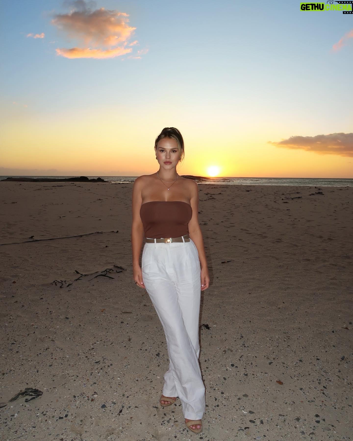 Kinsey Wolanski Instagram - I think Cape Town is my new favorite travel destination. I have been blown away by every sunset and how much there is to do!