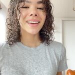Antonia Gentry Instagram - get ready peaches 🍑 Ginny & Georgia is coming back for seasons 3 & 4!