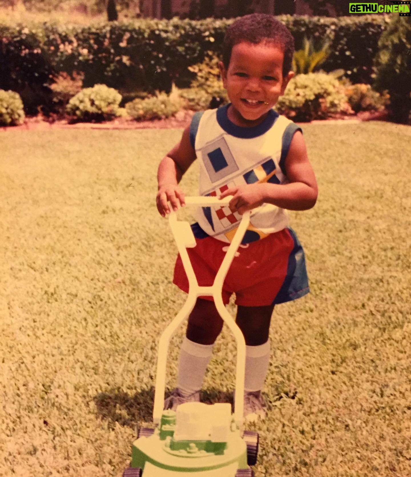 LeToya Luckett Instagram - ✨GAVIN✨
Happy birthday to my 4eva homie, my 1st best freind, my brother @g_luck !! 🎉🎉🎉🎉
Conversation from last night:
ME: “Dannnnggg you old homie”
Him: “Nah, ma ain’t push me out til 1:30pm, so I’m still 38.
ME: “that’s not how this go 🙄”
Him: “But anyway, you like ancestor old though. Like you’re used to being old”
Me: 🤬
In closing, you’ve been the BEST pain in my butt since you got here, but I wouldn’t trade our love, loyalty & friendship for nothin!! Love you bro! I pray that God continues to bless you in all you do! ❤️
Ps: These photos are a result of you not sending the new pics you were supposed to send me 3 hours ago. Love ya! 😬