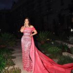 Hend Sabry Instagram - La Vie en Rose à #Cannes
Shot by @karlphotography 
@alikaroui 
@cartier 
#cartiercollection 
@emmanuelle_diorpro @diorbeauty 
@dessangeparis @romaindurandhair