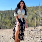 África Zavala Instagram - Esta noche el GRAN FINAL de #ElSenorDeLosCielos 🤠 te dejará sin aliento. ¿Estás listo para conocer el desenlace de esta historia? Nos vemos a las 9PM/8C por @telemundo ¡en un capítulo de dos horas! #ESDLC8 #Mecha😍❤️ Gracias @zelkoland @karenbarroeta @haroldsanchez5117  @xcantuarias22 ❤️🔝