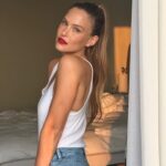 Bar Refaeli Instagram -