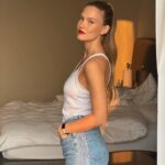 Bar Refaeli Instagram -
