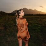 Kinsey Wolanski Instagram – Find that thing that motivates you to work hard. For me, it’s always been travel. Travel fills my soul and now my goals align with having the flexibility in my career to be able to experience new parts of the world 🌎 
@ludusmagnus_franschhoek 

#travel #southafrica #winefarms