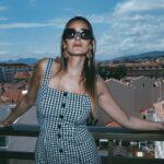 Amina Khalil Instagram - Bonjour Cannes ❤️ 

So happy to be here at @festivaldecannes 
Its a true honour to be invited to this legendary festival. 
And tomorrow, you’ll know why I’m here :) 

📸 @a_zaatar